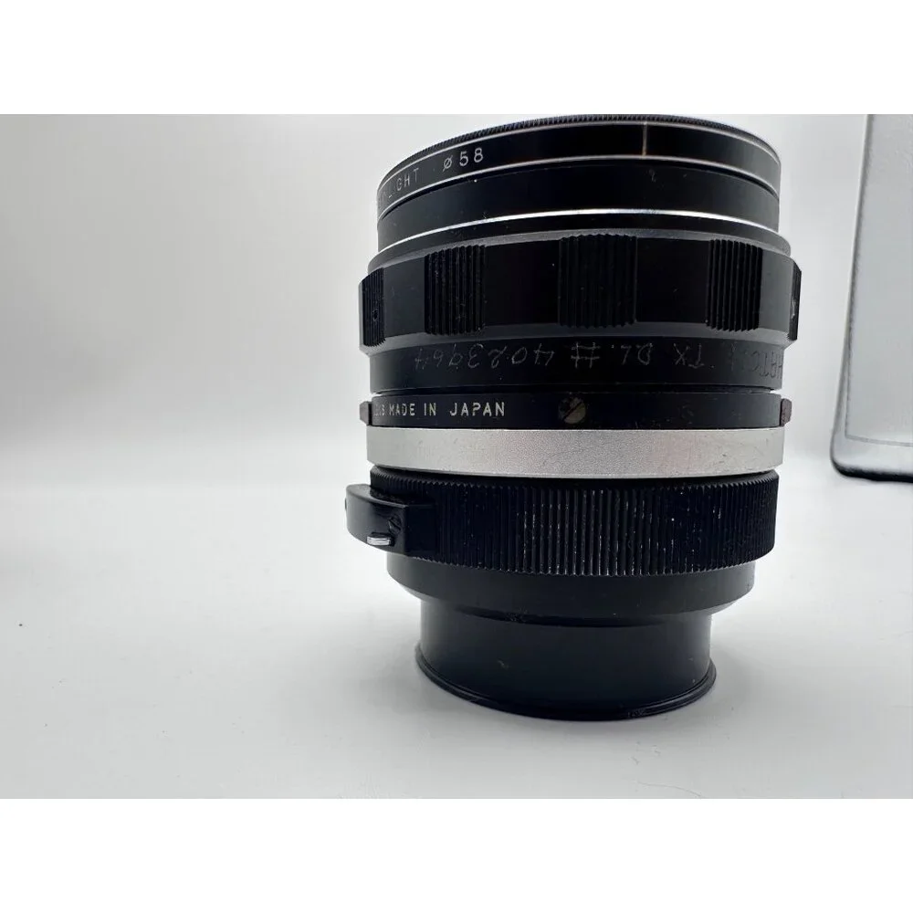 Soligor Wide-Auto 28mm f/2.8 Camera Lens Vintage Manual Focus Case